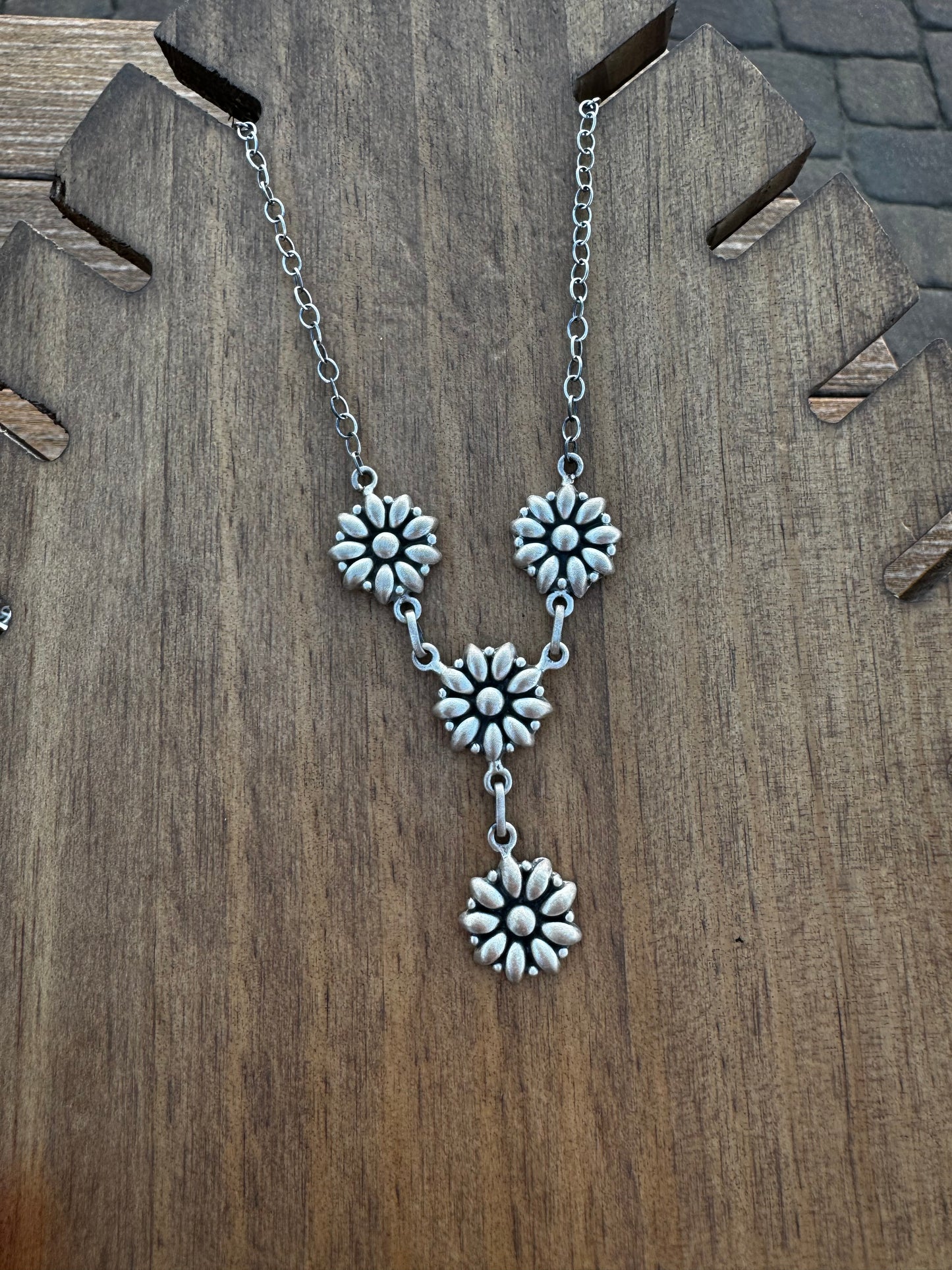 Silver flower lariat necklace