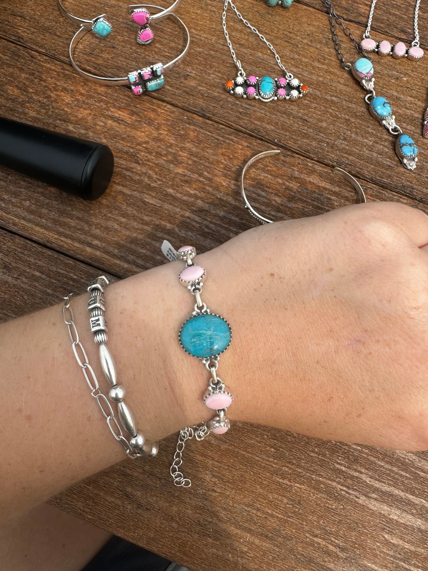 Pink conch and Kingman turquoise chain bracelet