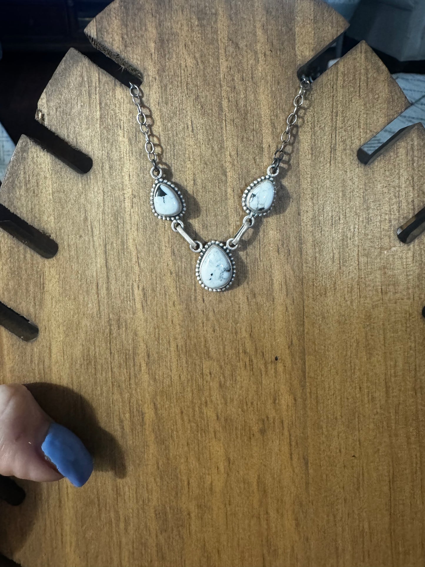 White Buffalo 3 stone lariat necklace