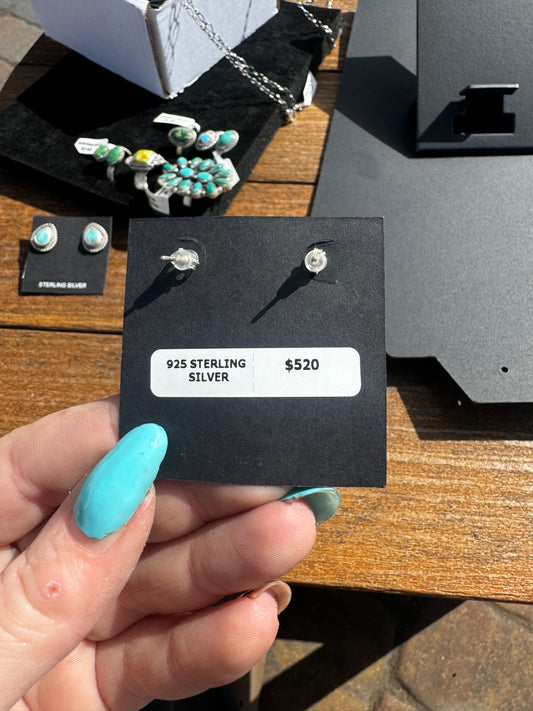 Pink conch cluster stud earrings