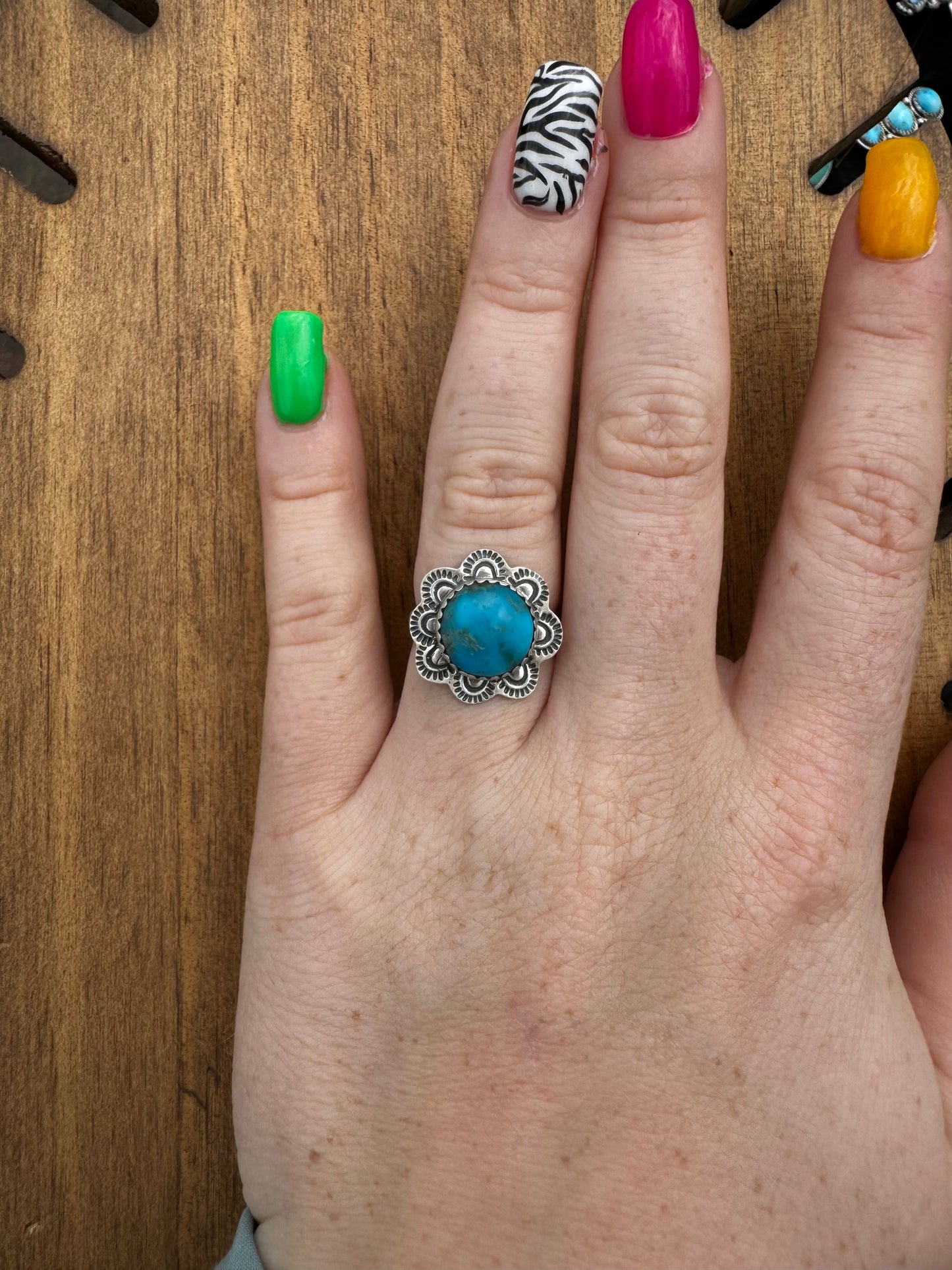 Sz 6.5 turquoise with flower stamping ring