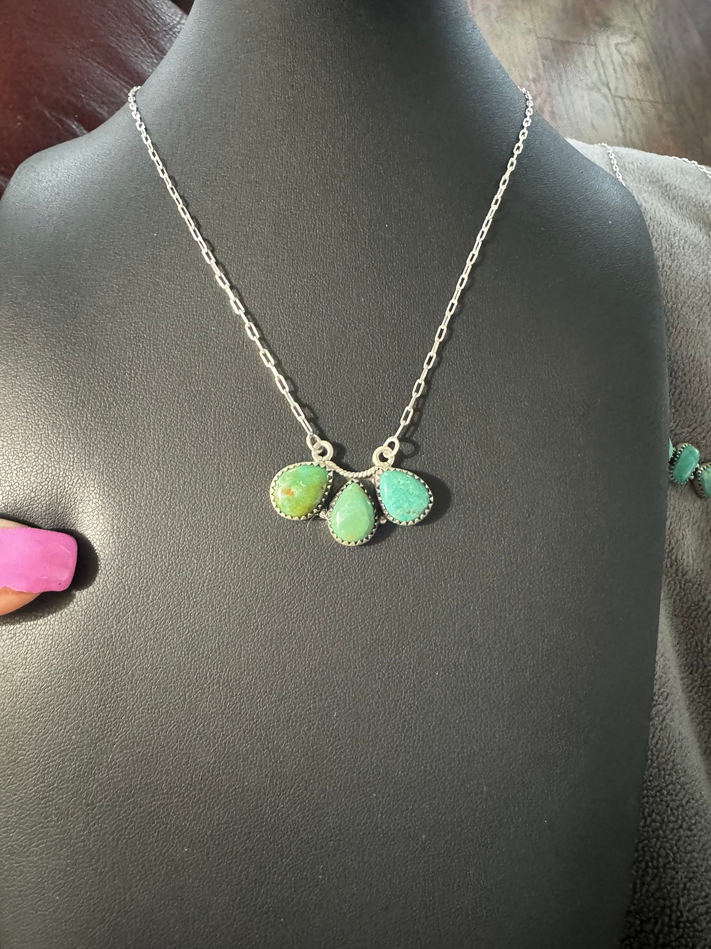 Storing mountain turquoise trio necklace