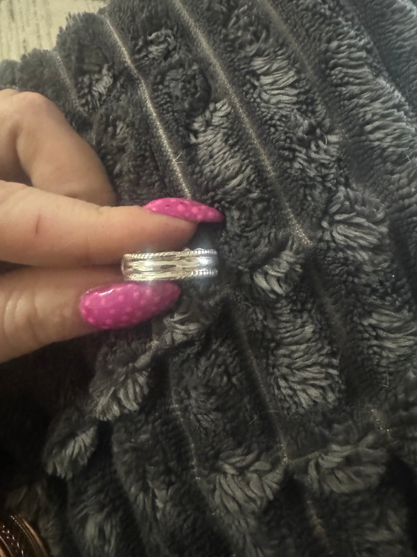 Sz 5 black onyx 3 stone ring