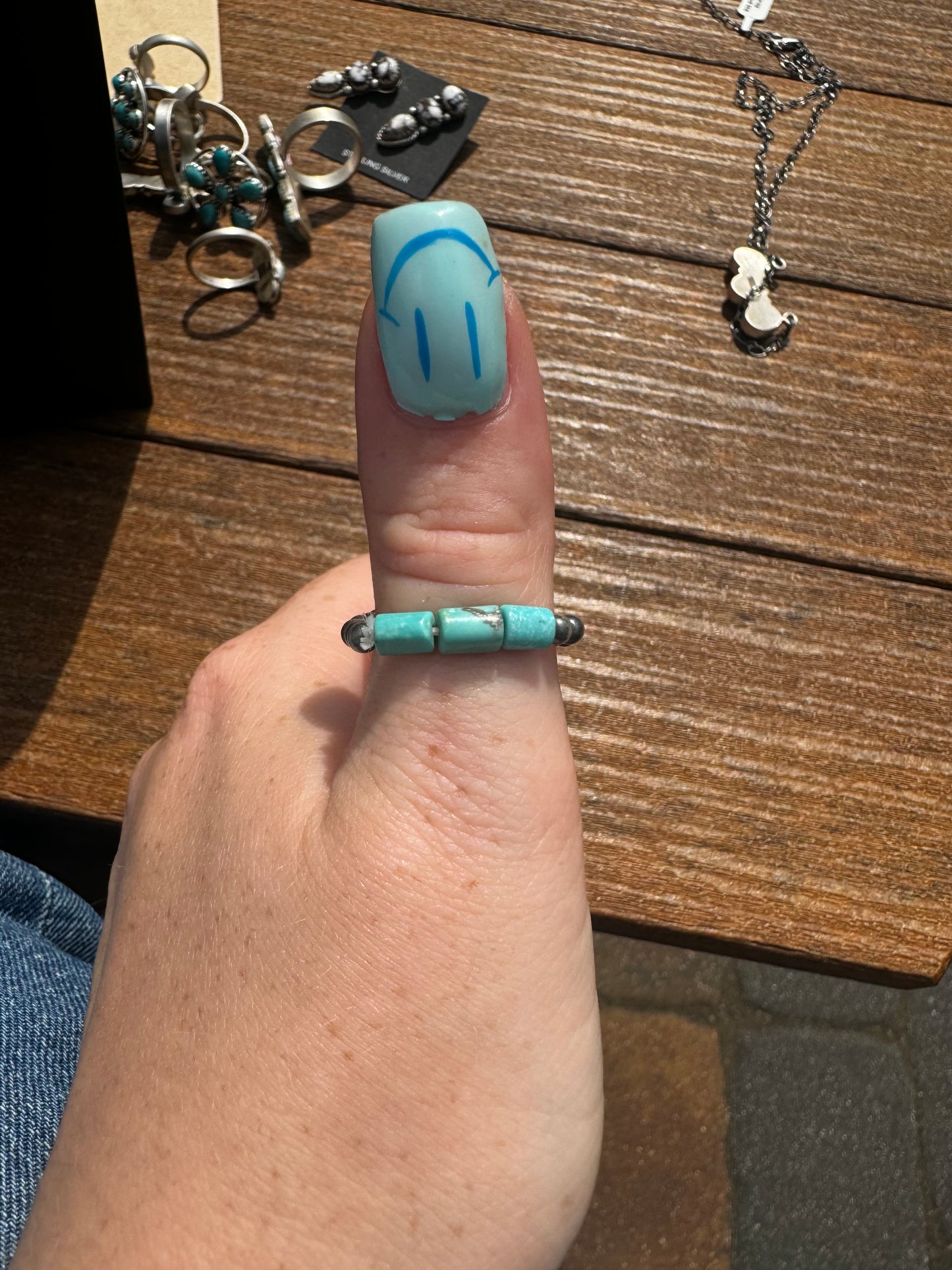 Pearl and turquoise stretch ring