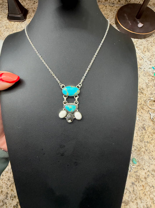 Santa Maria turquoise and white buffalo necklace