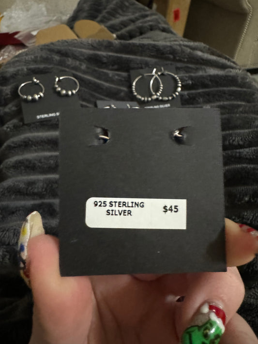 Pearl and melon alternating hoops