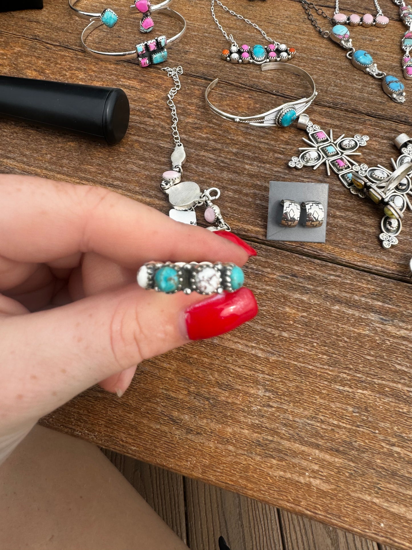 sz 6 wild horse and Kingman turquoise eternity band