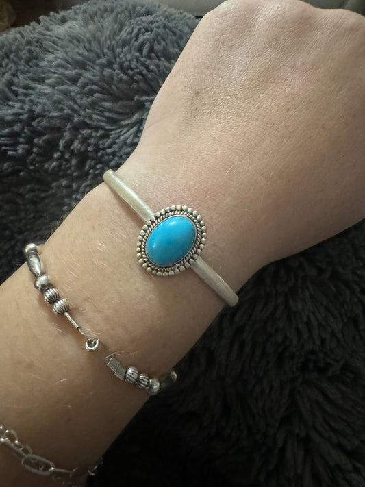 Single stone turquoise cuff