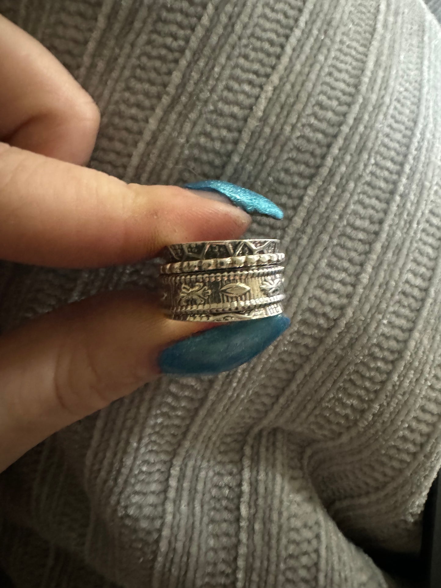 Sz 6 silver spin ring