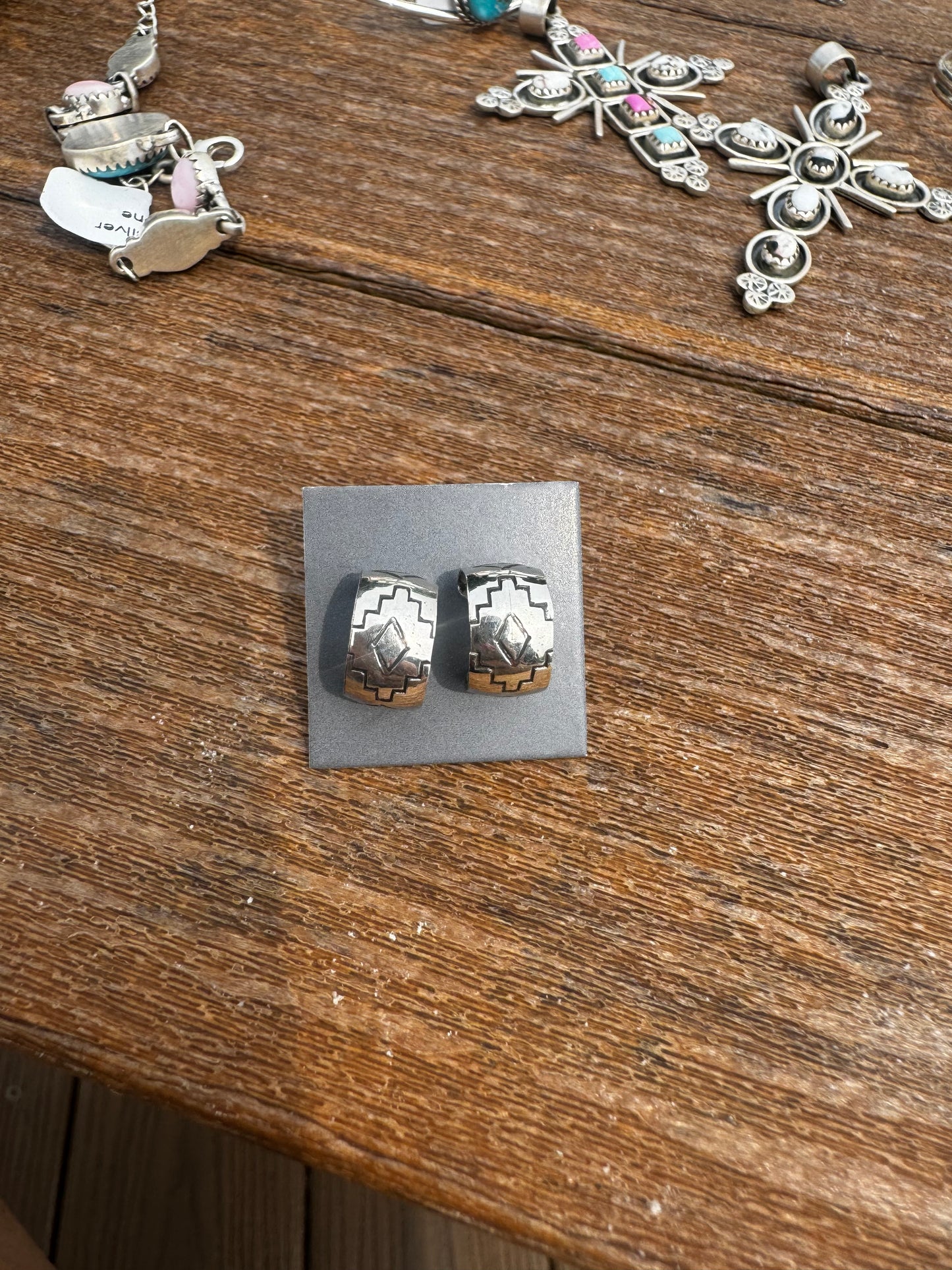 Florence tahe stamped mini hoops earrings