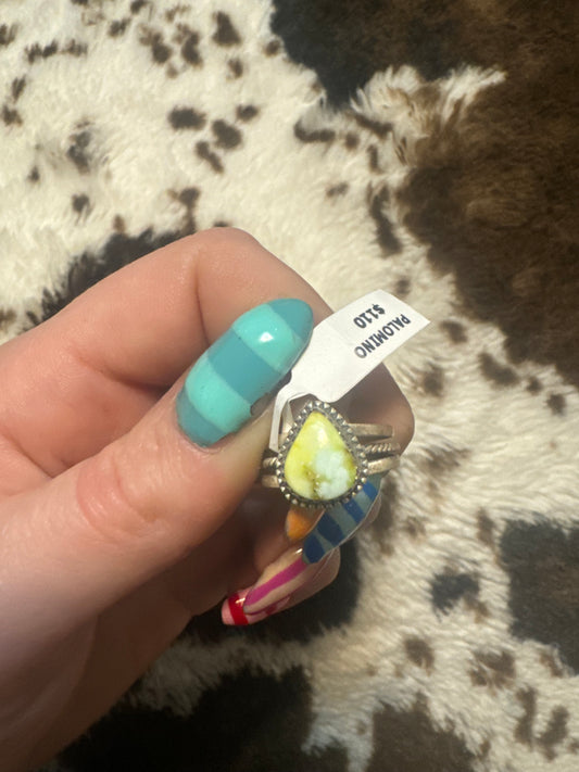 Palomino teardrop adjustable 3 band ring