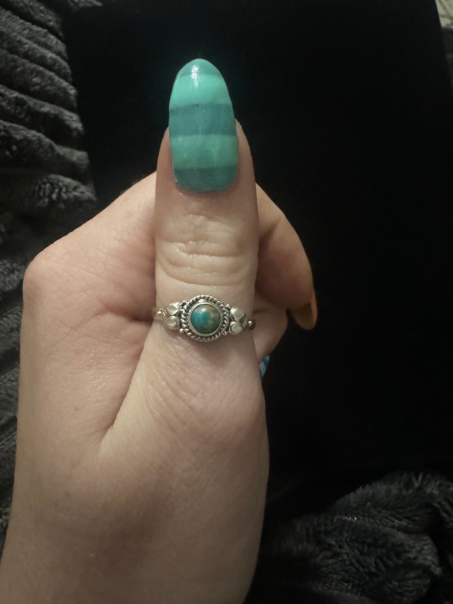 Sz 8 dainty turquoise ring