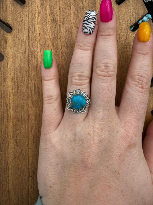 Sz 6.5 turquoise with flower stamping ring