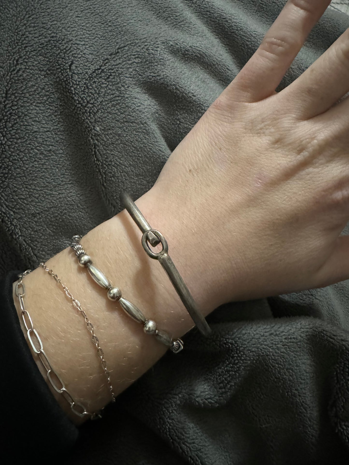 Sterling silver basic clasp bracelet