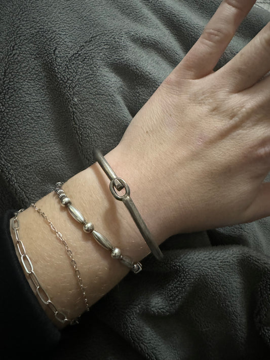 Sterling silver basic clasp bracelet