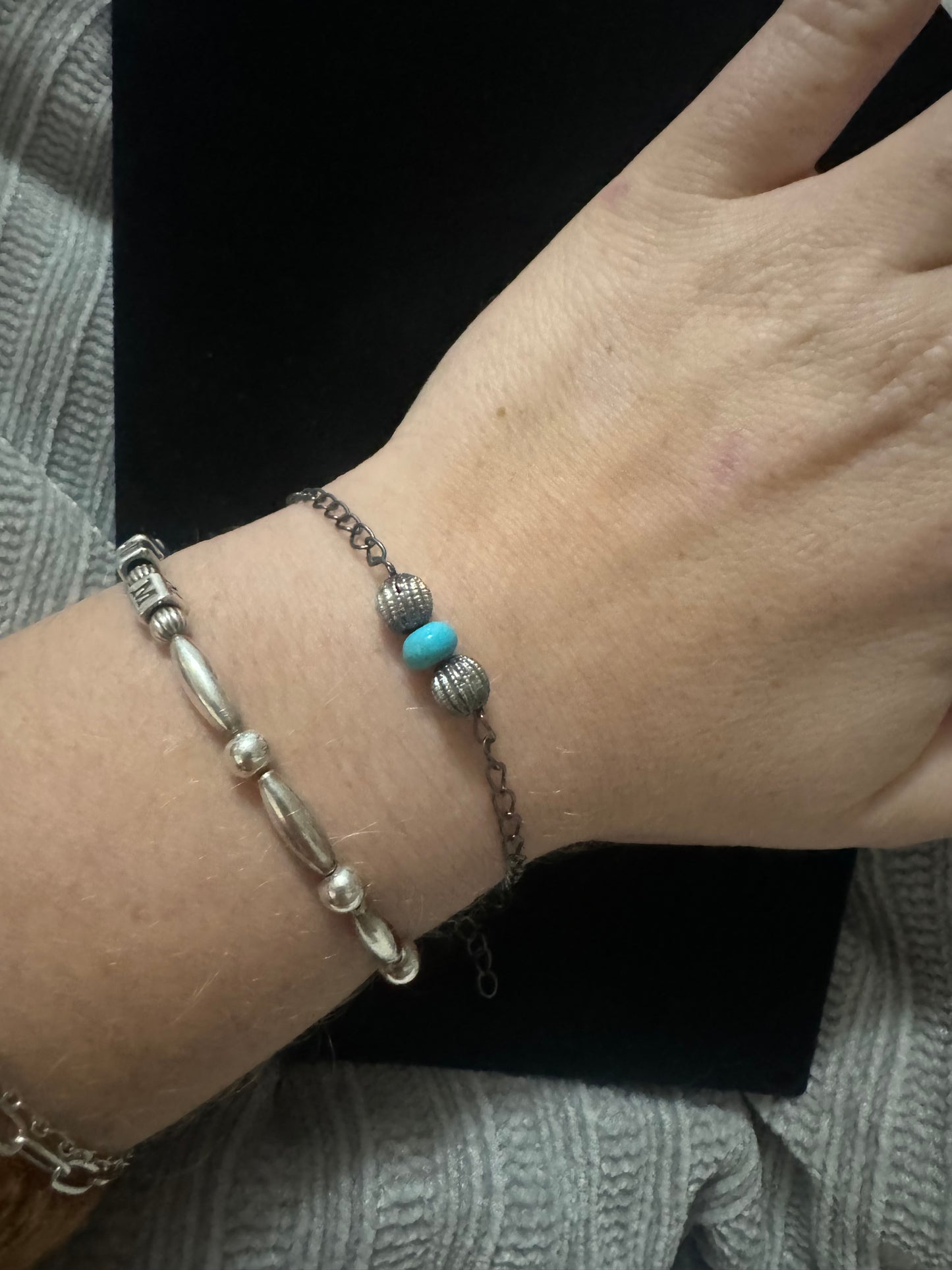 Melon pearl and turquoise chain bracelet