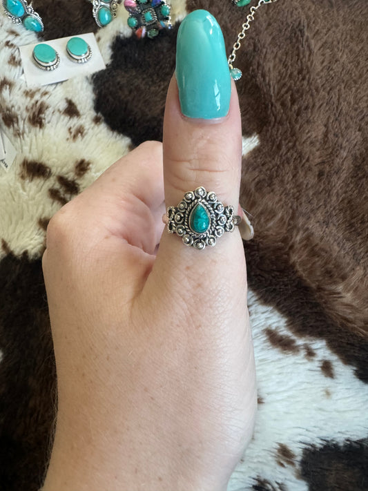 Sz 8 turquoise teardrop ring